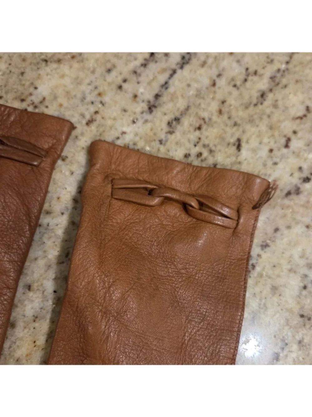 Vintage Womens Size S Brown Soft Leather Short Gloves Weave Wrist Accent